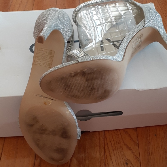 Silver Prom or Bridal Sandals - Picture 5 of 5